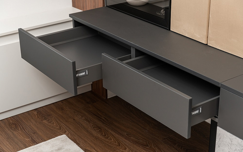 Древесно-песчаная кухня для ТВ-проекта «Квартирный Вопрос» 