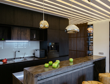 Коричневая кухня в Воронеже