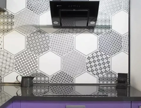 Фиолетовая кухня в Твери