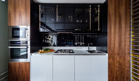 Коричневая кухня в Санкт-Петербурге