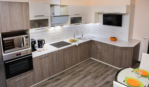 Белая кухня в Санкт-Петербурге