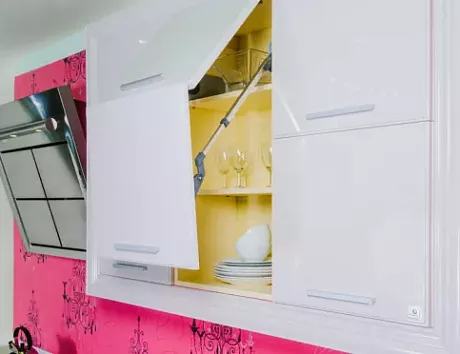 Фиолетовая кухня в Санкт-Петербурге