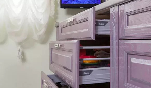 Фиолетовая кухня в Ярославле