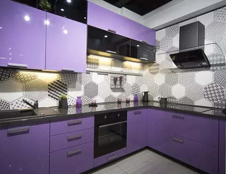Фиолетовая кухня в Ярославле