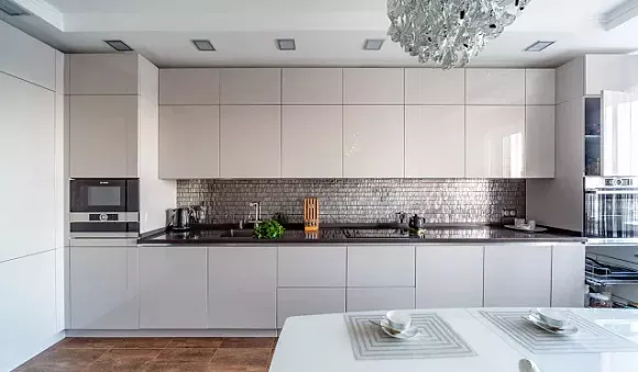 Светлая кухня в Арзамасе