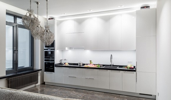 Белая кухня в Санкт-Петербурге