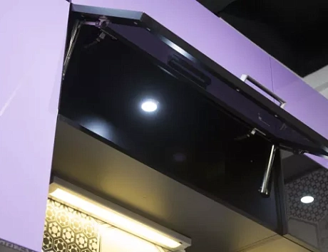 Фиолетовая кухня в Чите